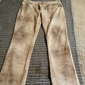 Jennifer Lopez jeans